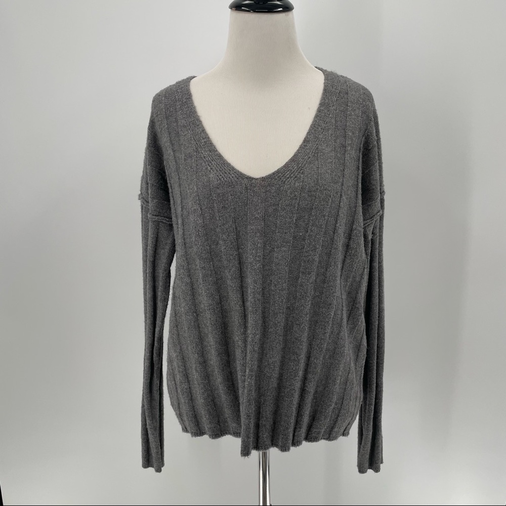 Hippie Rose Woman’s Grey Sweater